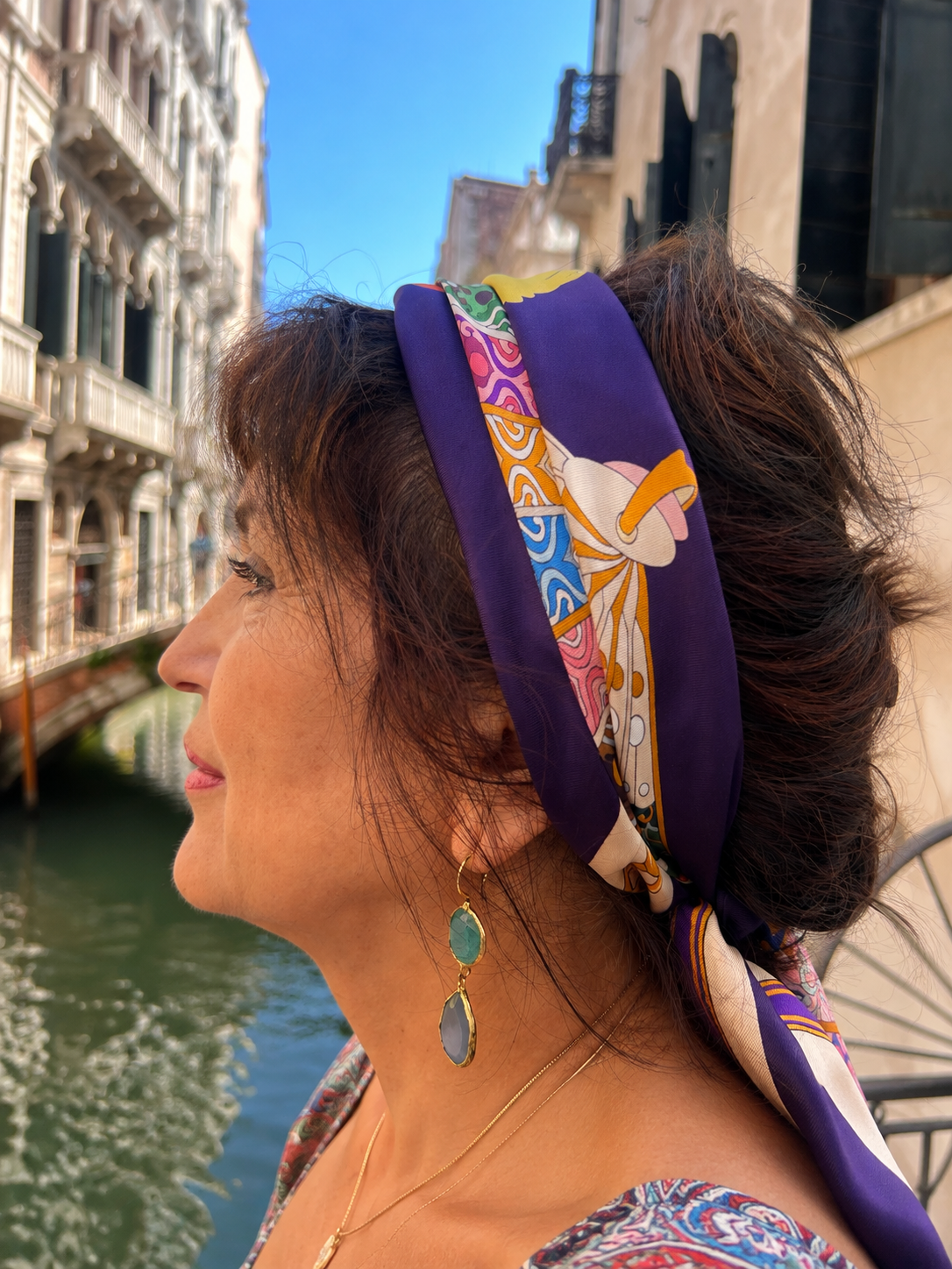VENTAGLIO NOTTE – ITALIAN SILK SQUARE SCARF (90 X 90 CM)