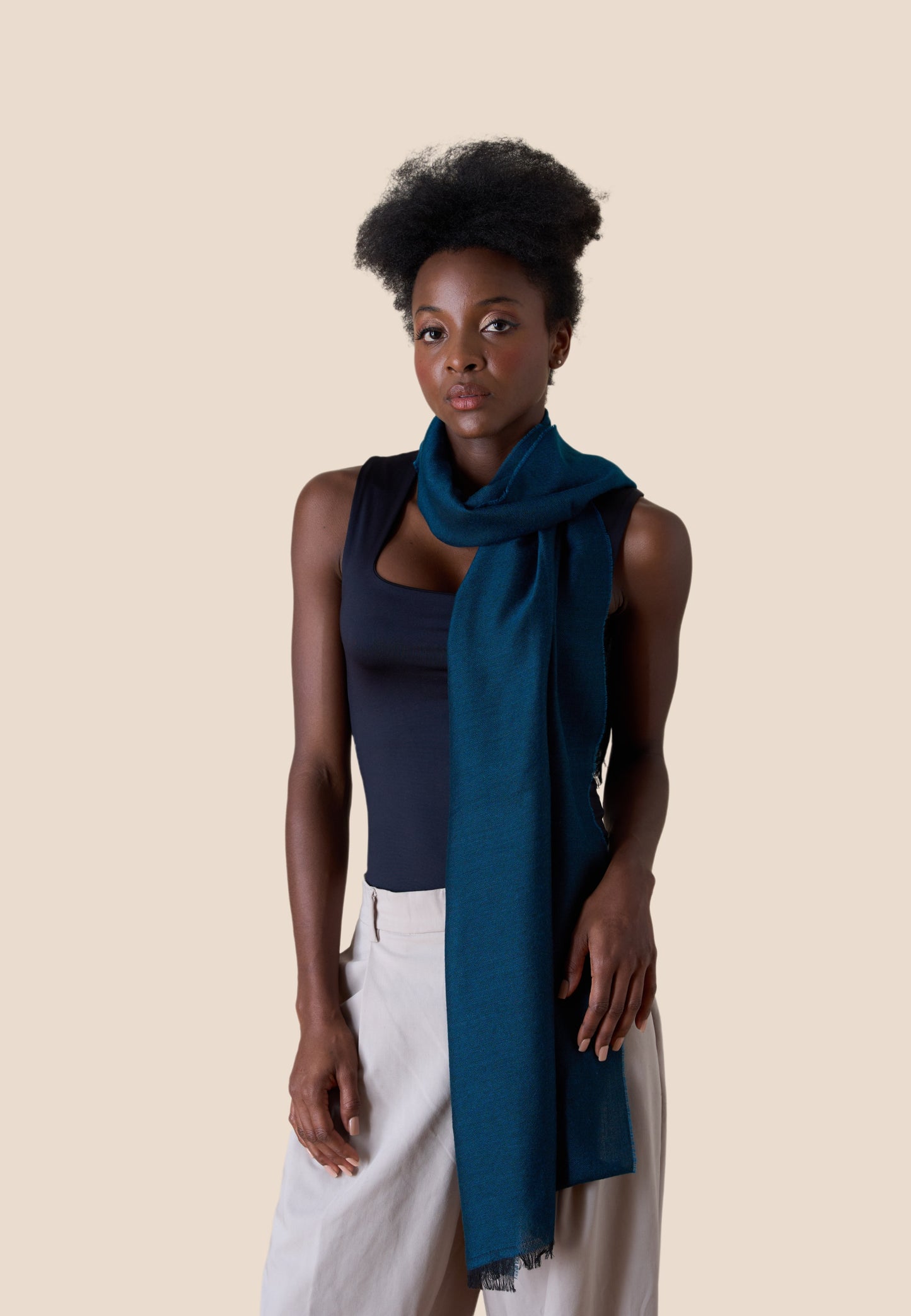 Midnight Teal Cashmere and Silk Shawl – Made in Italy (47x180 cm)
