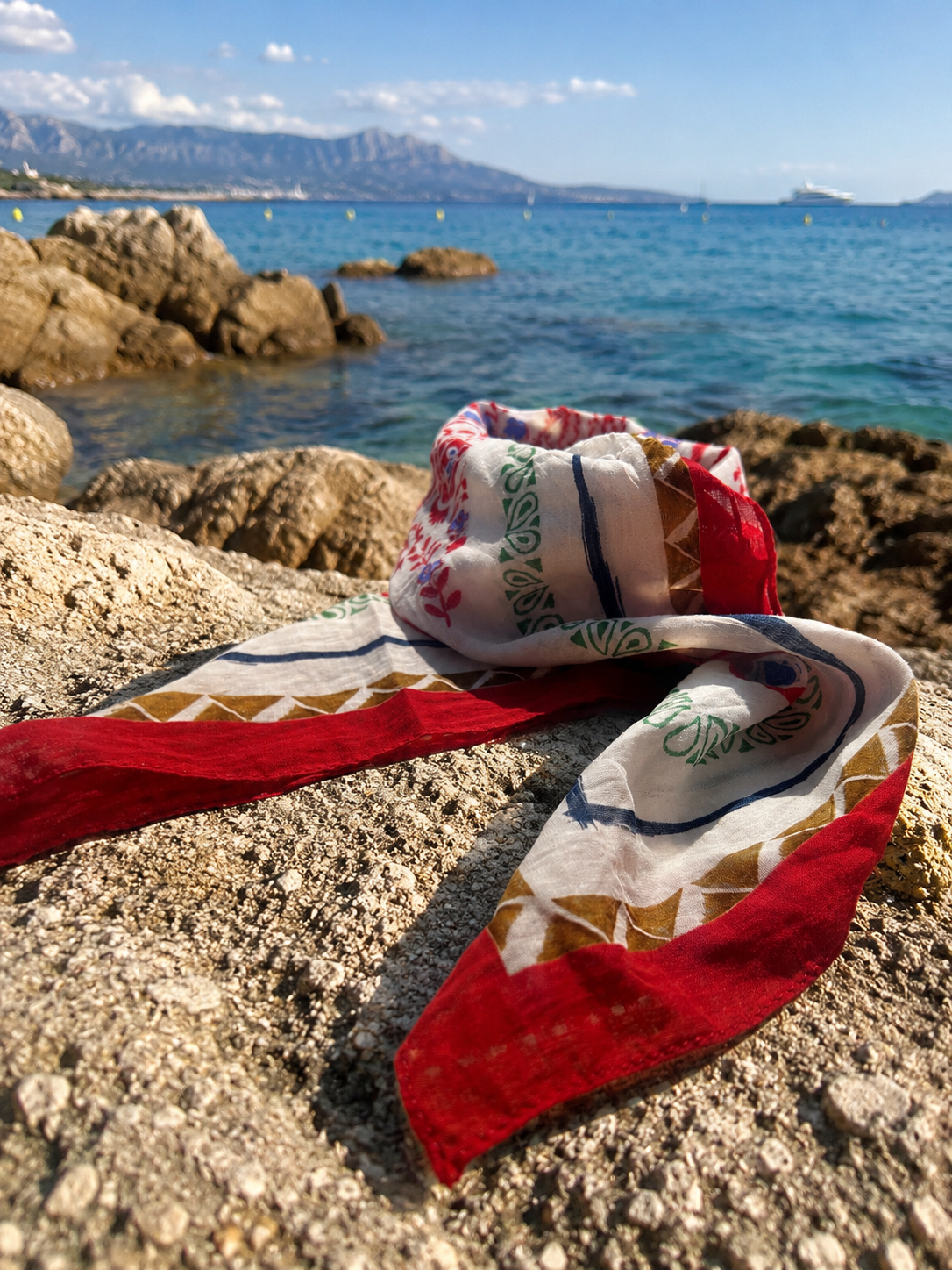 Red Paisley Cotton Bandana Scarf – Square Cotton Neck Scarf (70 × 70 cm)