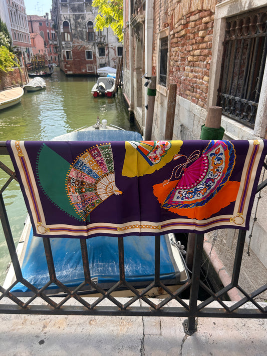 VENTAGLIO NOTTE – ITALIAN SILK SQUARE SCARF (90 X 90 CM)