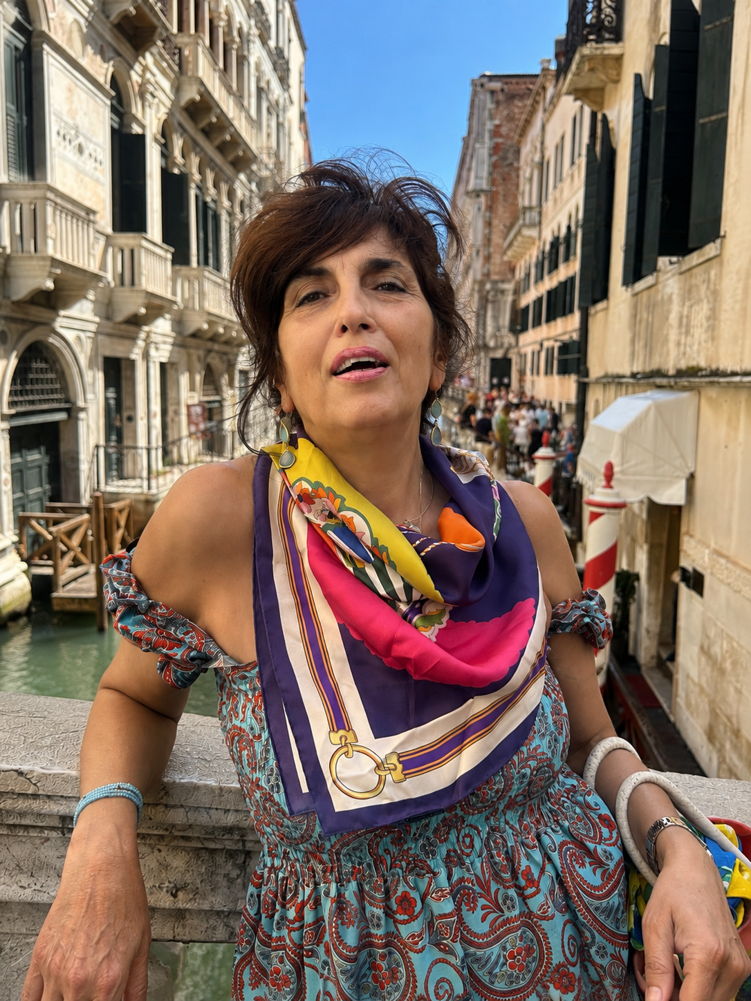 VENTAGLIO NOTTE – ITALIAN SILK SQUARE SCARF (90 X 90 CM)